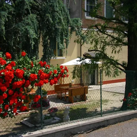 Lilli Apartman