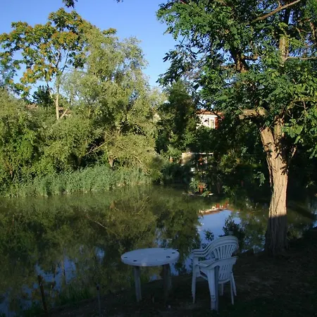 Lilli Apartman