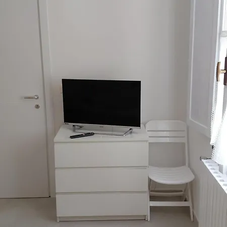 Lilli Apartman Ferrara