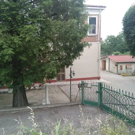 Lilli Apartman *